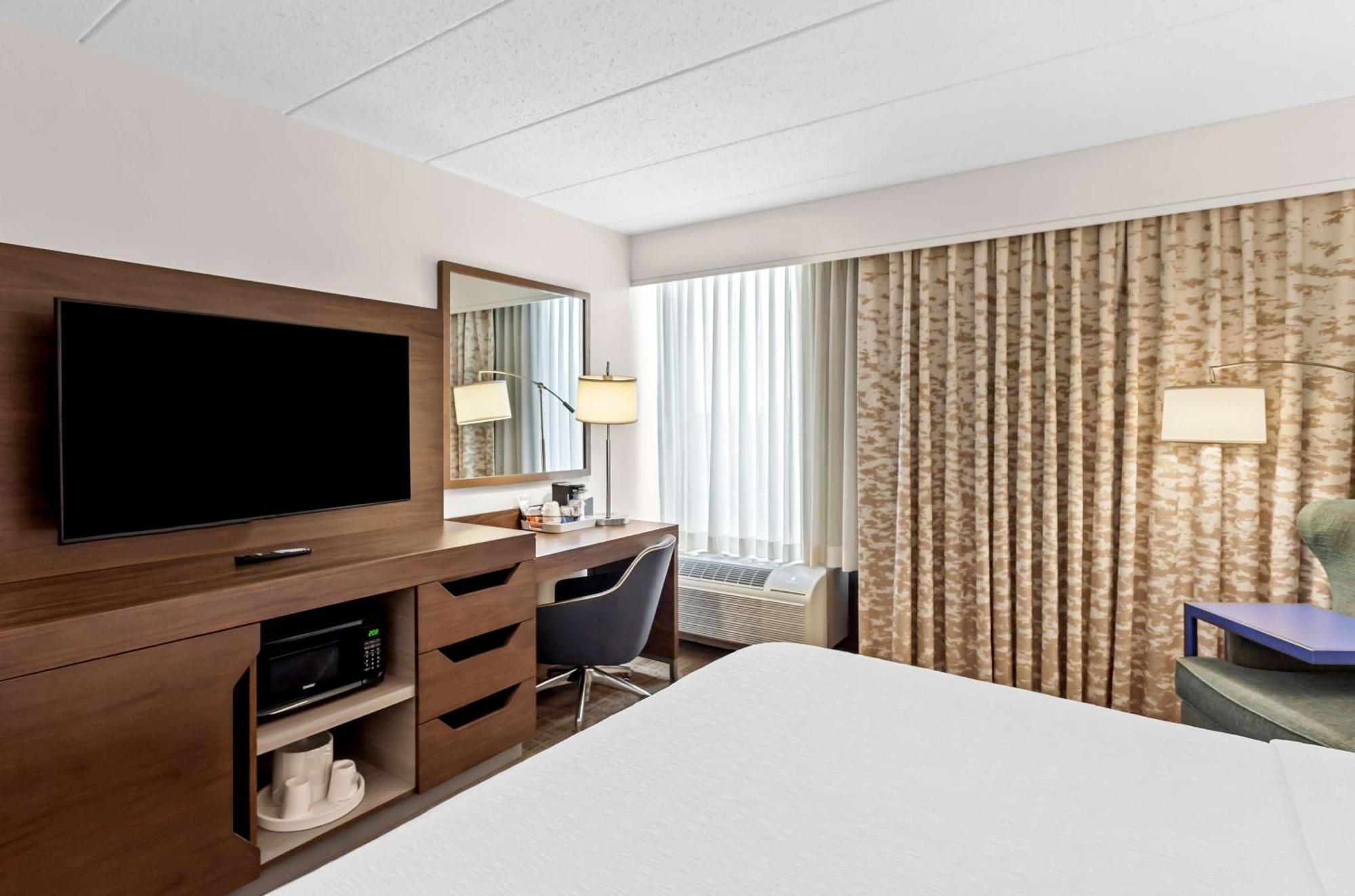 Hampton Chicago-naperville Hotel 3*