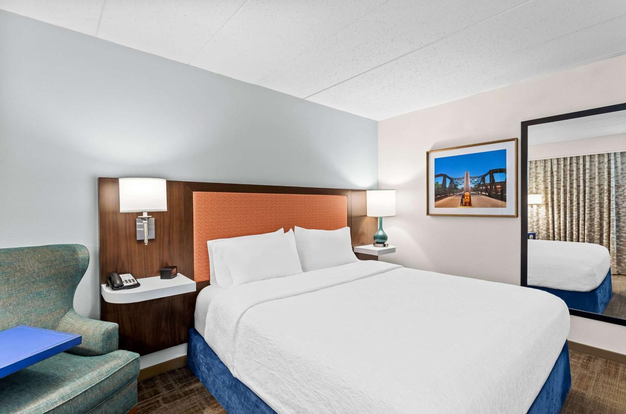 Hampton Chicago-naperville Naperville