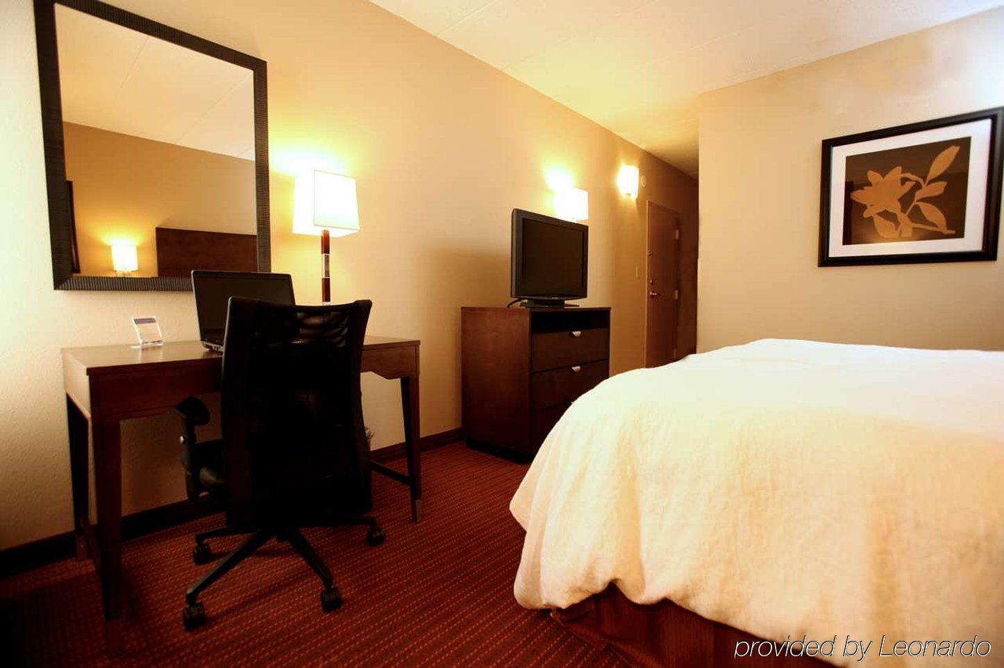 Hotel Hampton Chicago-naperville 3*